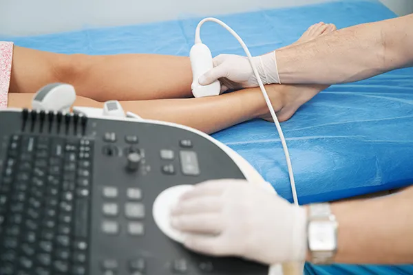diagnostic ultrasound on leg